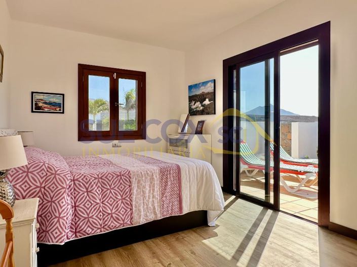 Image No.28-5 Bed Villa for sale