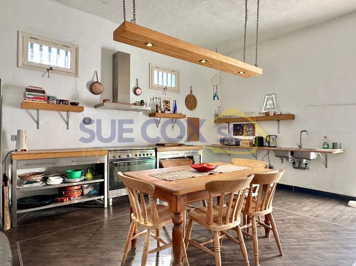 Image No.16-4 Bed House for sale