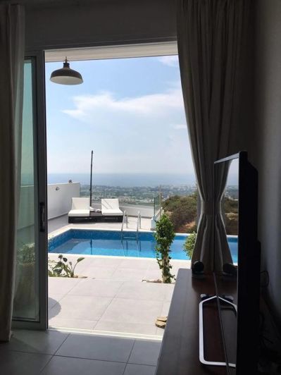 Image No.1-3 Bed Villa for sale
