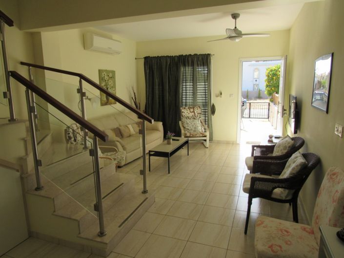 Image No.2-6 Bed Townhouse for sale