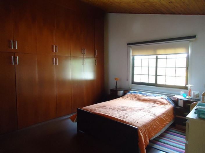 Image No.10-5 Bed House for sale