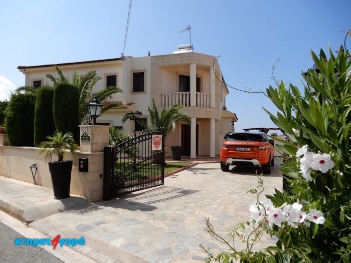 Image No.2-4 Bed Villa for sale