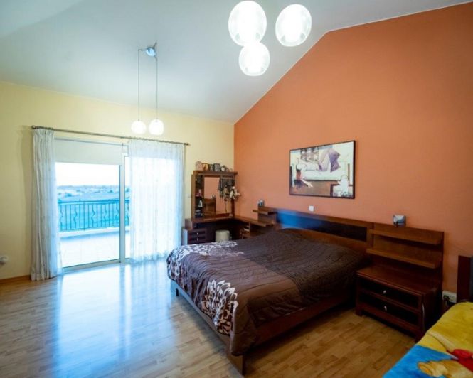 Image No.9-4 Bed Villa for sale