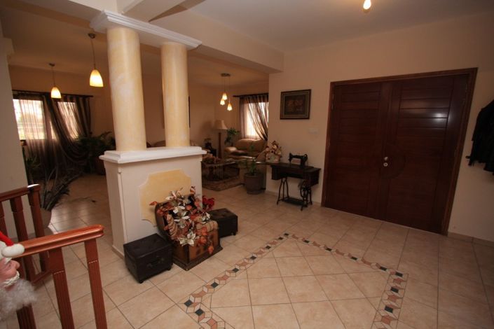 Image No.6-4 Bed Villa for sale