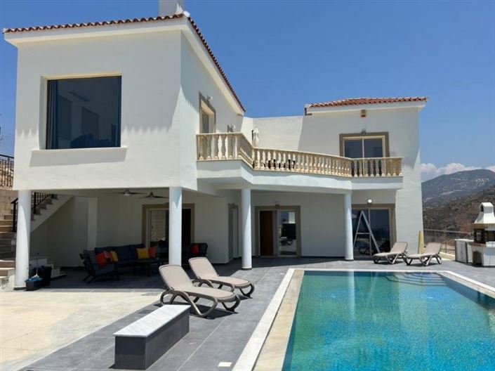 Image No.1-3 Bed Villa for sale