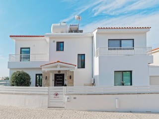 Image No.2-4 Bed Villa for sale