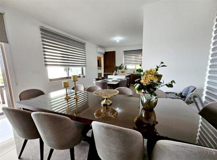 Image No.10-4 Bed Bungalow for sale