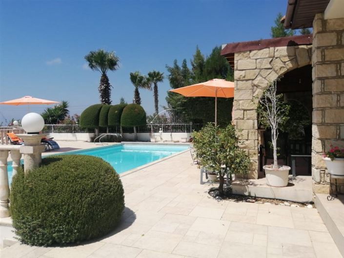 Image No.10-4 Bed Bungalow for sale