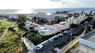 Town House For Sale  in  Tombs of the Kings