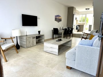 Town House For Sale  in  Tombs of the Kings