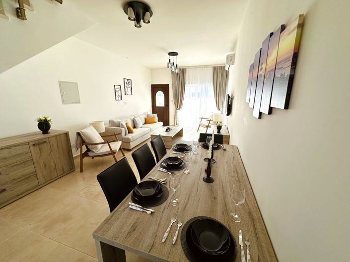 Image No.6-2 Bed Townhouse for sale