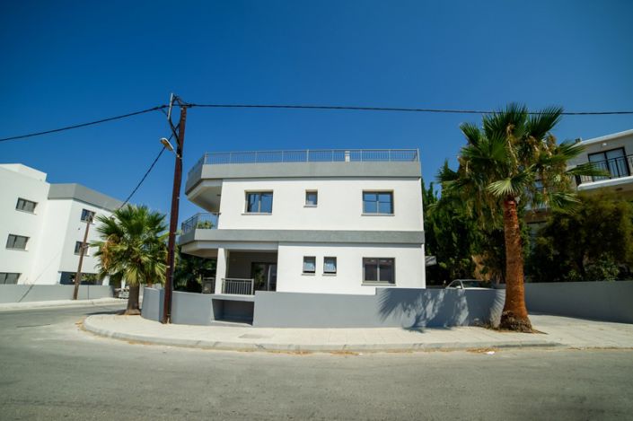 Image No.3-3 Bed Apartment for sale