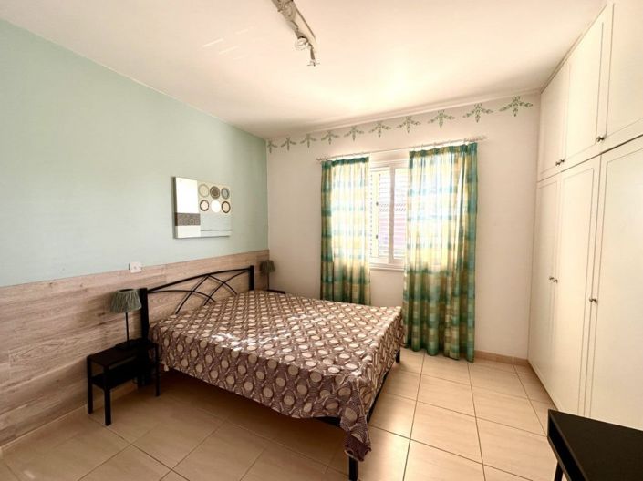 Image No.8-3 Bed Townhouse for sale