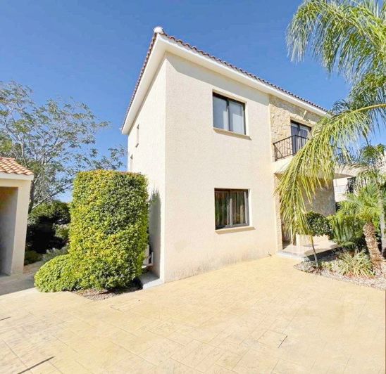 Image No.1-3 Bed Villa for sale