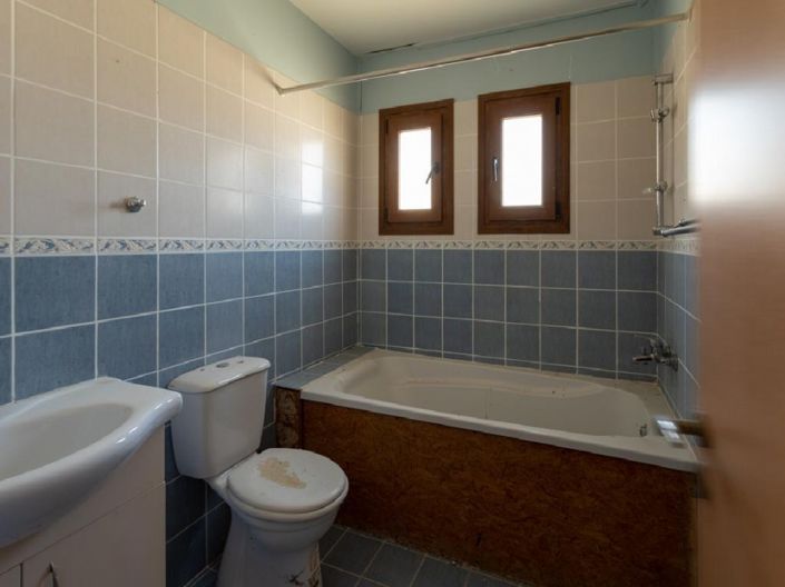 Image No.10-House for sale