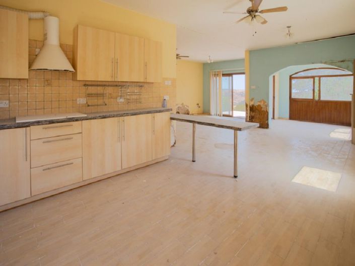 Image No.4-House for sale