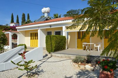Bungalow For Sale  in  Coral Bay