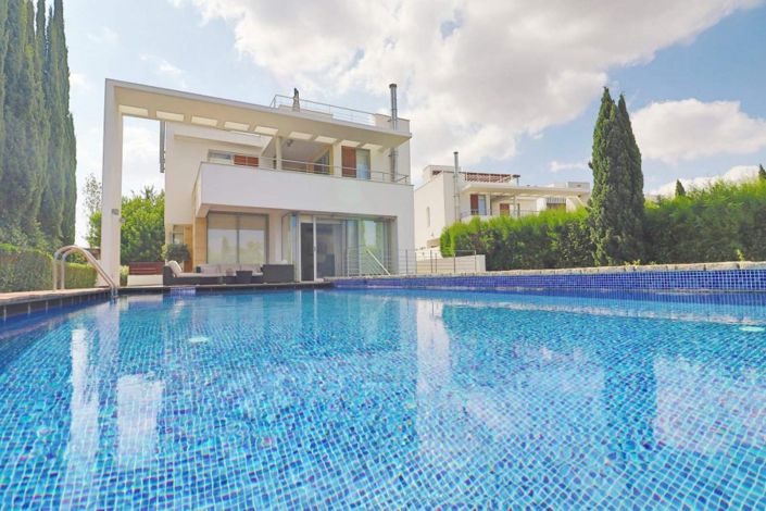 Image No.2-4 Bed Villa for sale