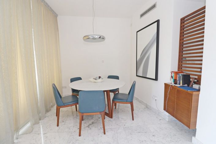 Image No.7-4 Bed Villa for sale