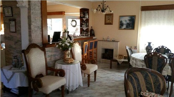 Image No.10-3 Bed House for sale