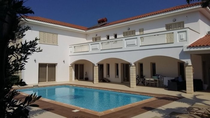 Image No.2-4 Bed Villa for sale