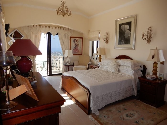 Image No.10-4 Bed Villa for sale