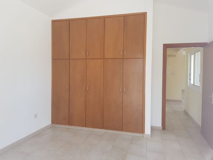 Image No.10-3 Bed Villa for sale