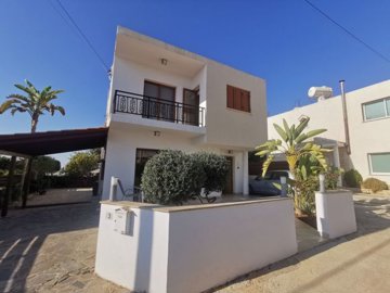 Detached Villa For Sale  in  Empa
