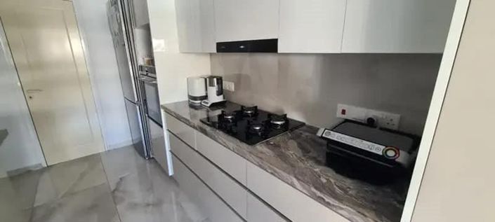 Image No.8-3 Bed House for sale