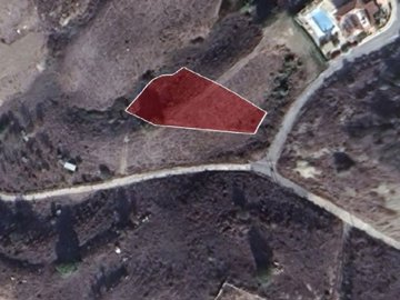 Residential Land  For Sale  in  Armou