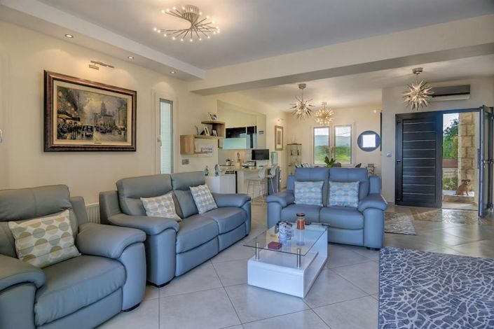 Image No.6-4 Bed Villa for sale