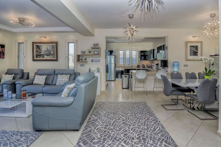 Image No.7-4 Bed Villa for sale