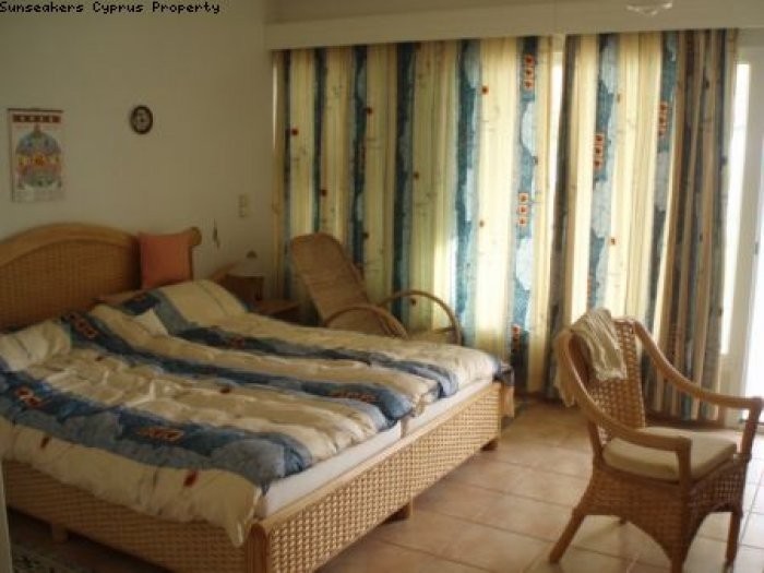 Image No.8-3 Bed Villa for sale