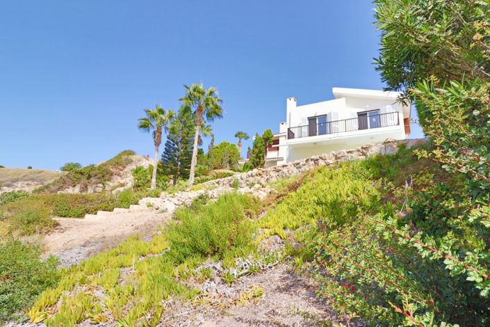 Image No.2-4 Bed Villa for sale