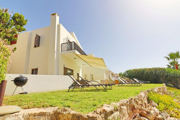 Image No.3-4 Bed Villa for sale