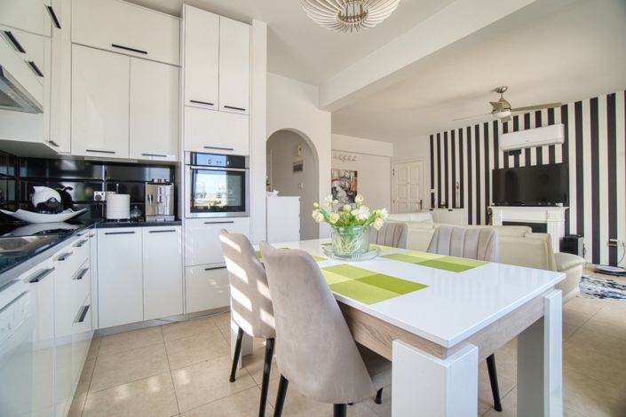 Image No.6-2 Bed Apartment for sale