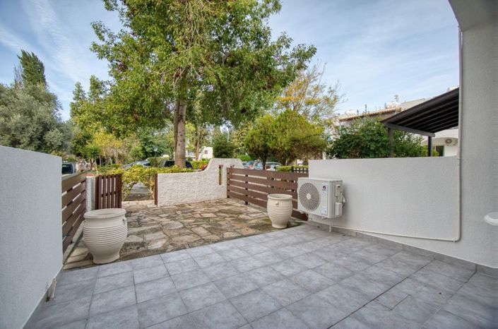 Image No.8-2 Bed Townhouse for sale