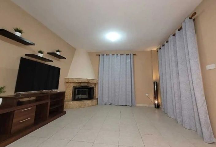 Image No.10-5 Bed Villa for sale