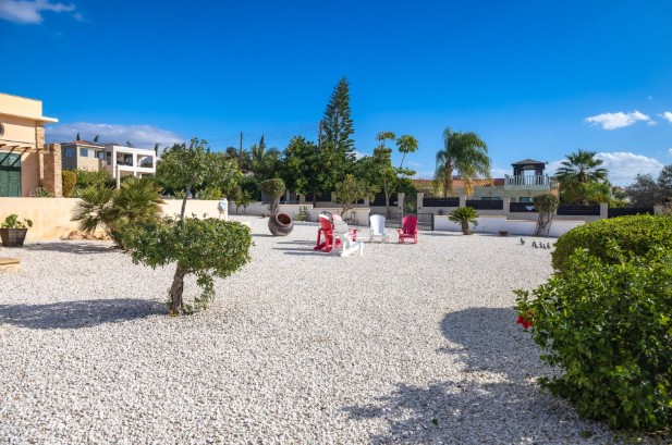 Image No.4-6 Bed Villa for sale