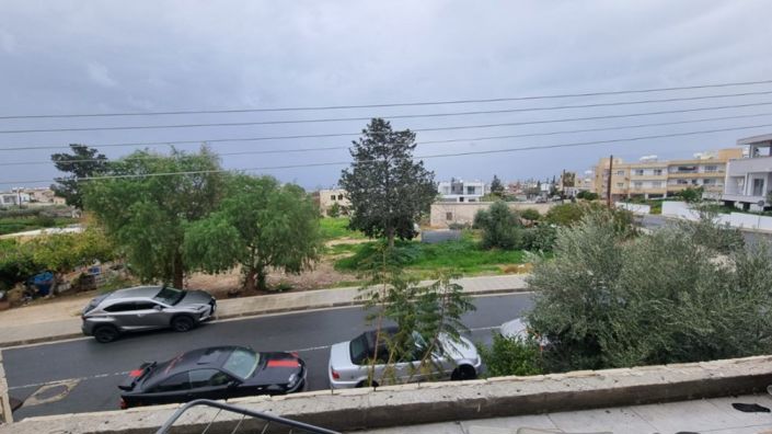 Image No.4-6 Bed Commercial for sale