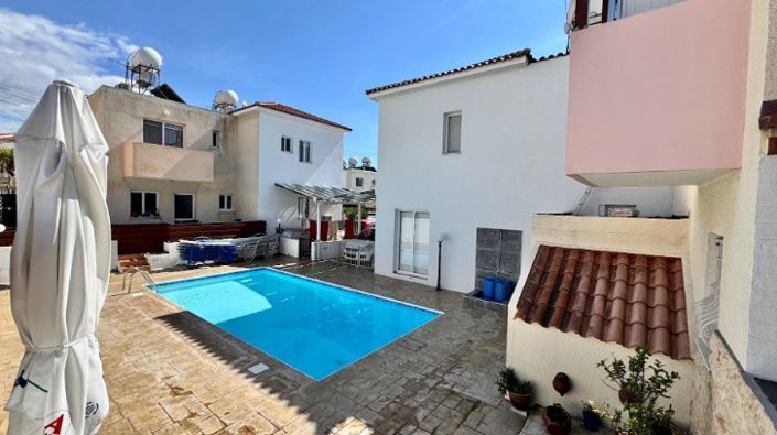 Image No.4-2 Bed House for sale