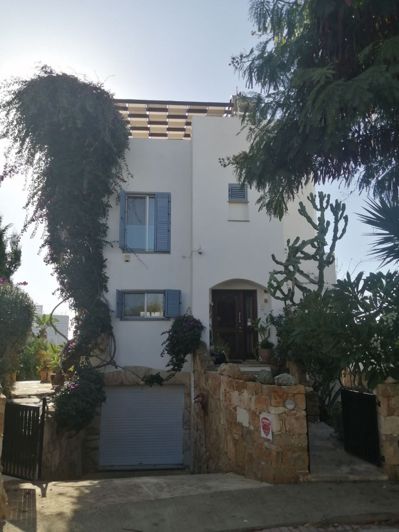 Image No.1-5 Bed Villa for sale