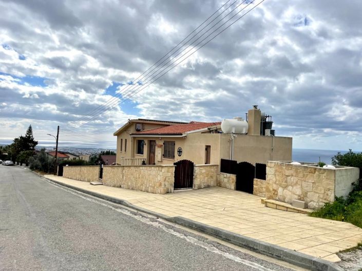 Image No.1-4 Bed Villa for sale