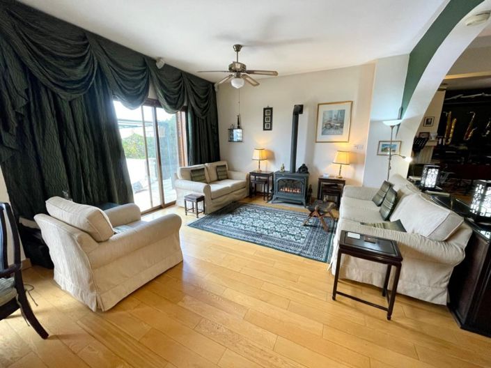 Image No.3-4 Bed Villa for sale