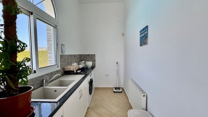 Image No.6-3 Bed Villa for sale