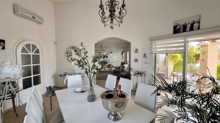 Image No.9-3 Bed Villa for sale