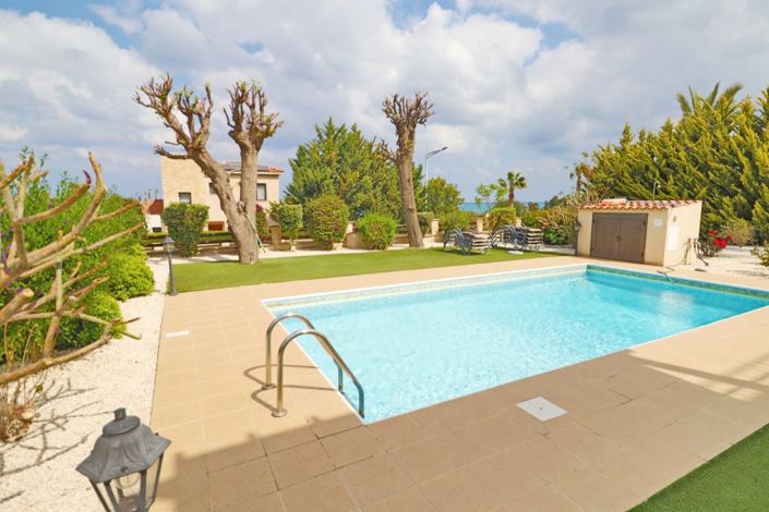 Image No.9-4 Bed Villa for sale