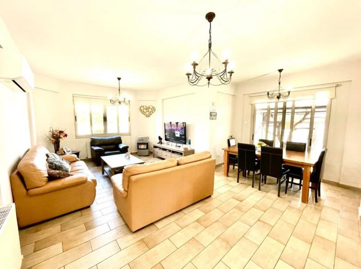 Image No.3-5 Bed Villa for sale