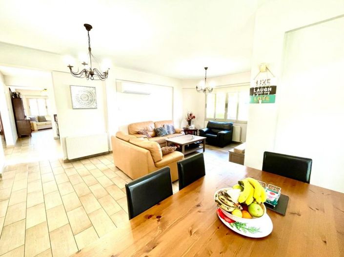 Image No.6-5 Bed Villa for sale