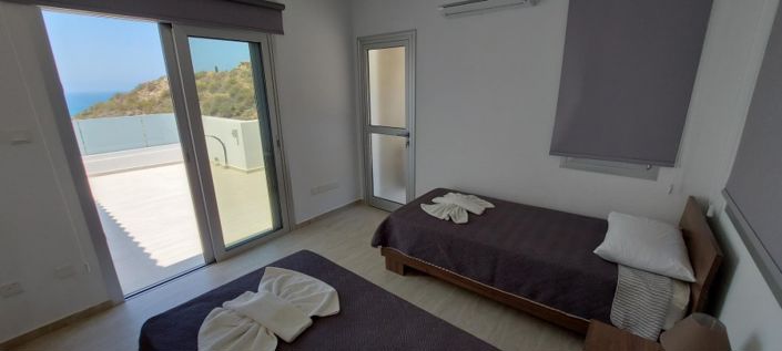 Image No.9-3 Bed Villa for sale